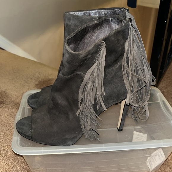 Brand new Vince Camuto open toe shoes/ khaki color - Picture 7 of 8